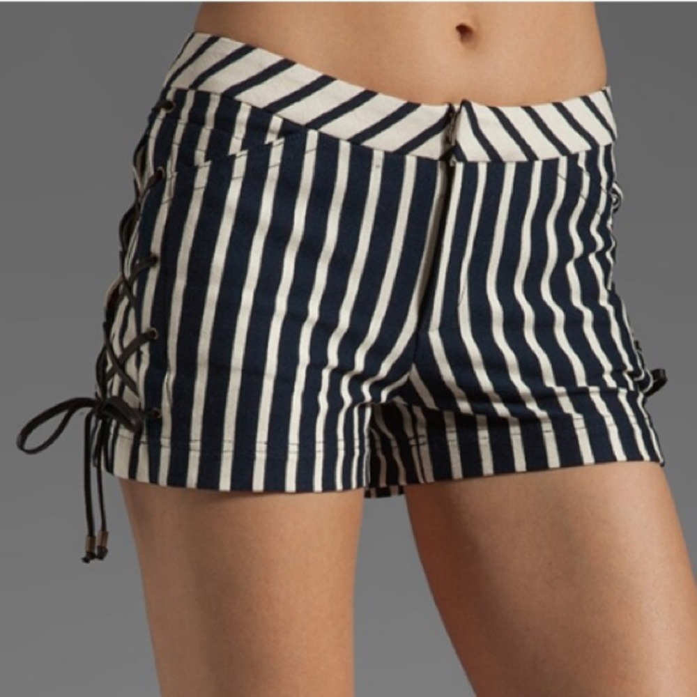 DEREK LAM 10 CROSBY Short with Lacing in Midnight Stripe Size 4